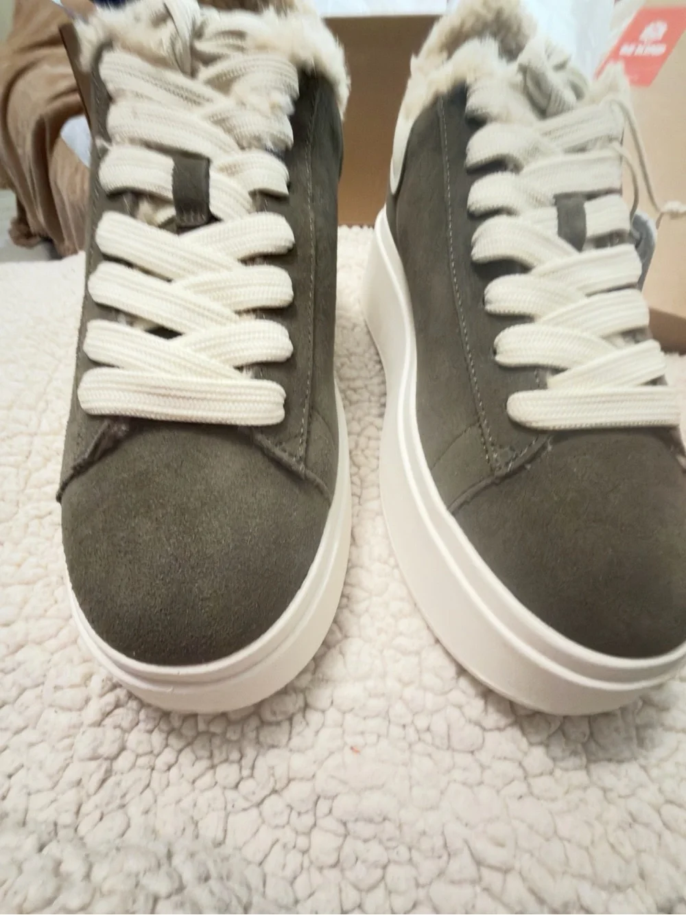 ASH Women's Moby-Be Kind Platform Sneaker- military/gardenia Fur lined size 10.5